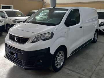 1.6 115CV Allestito 3P. Premium Standard