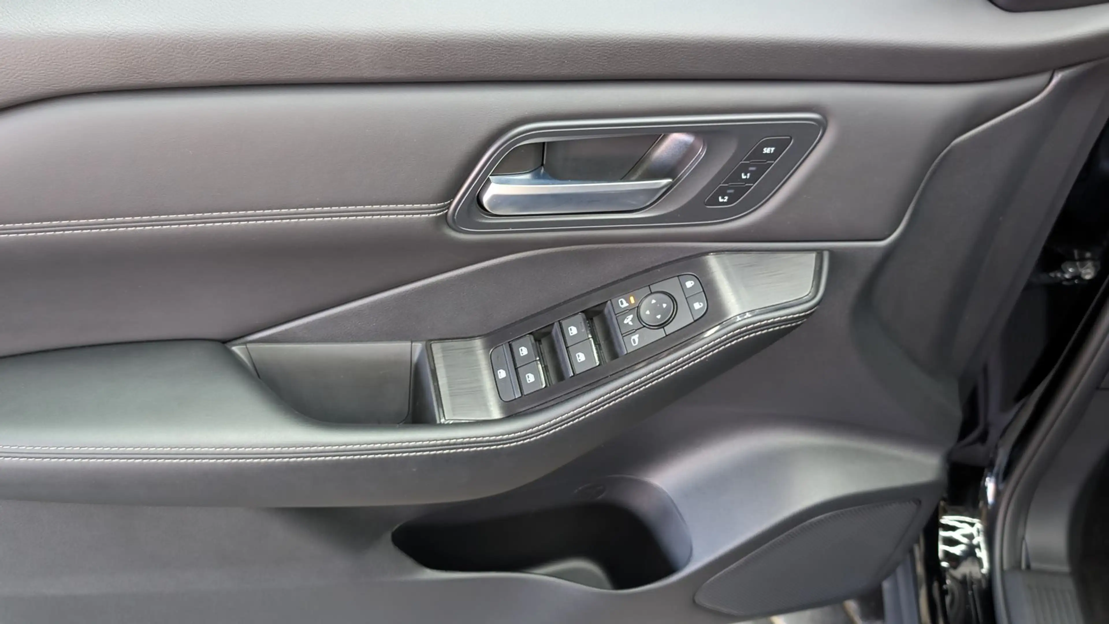 Nissan X-Trail 1.5 e-Power N-Connecta ACC 360 NAVI 12" — photo 11