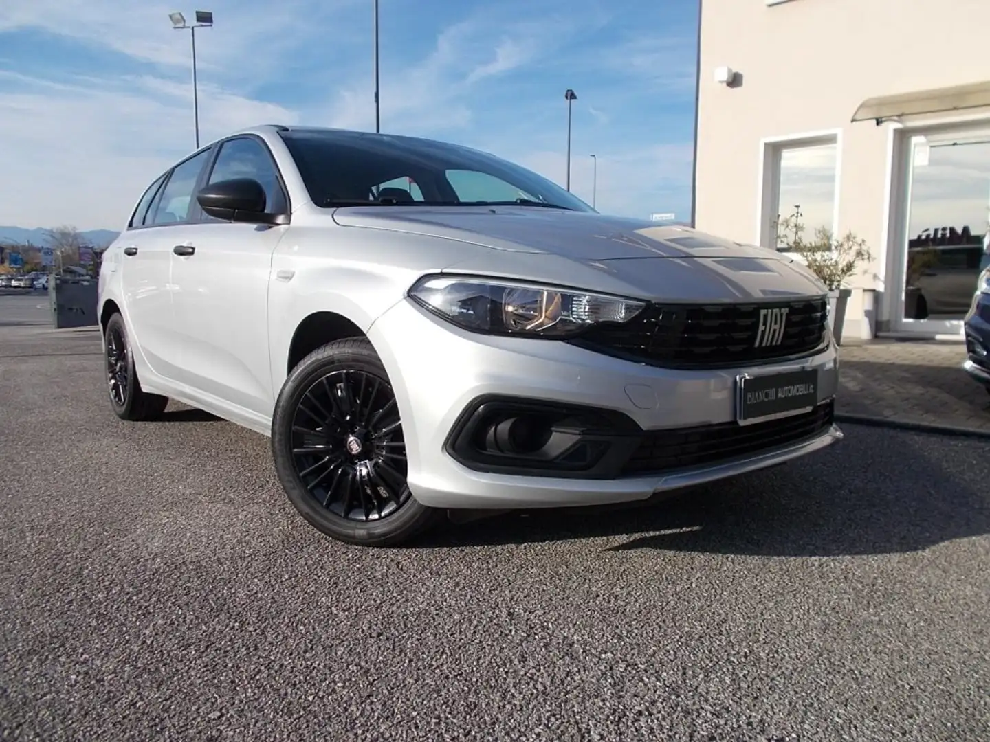 Fiat Tipo 1.0 SW City Life Plateado - 1