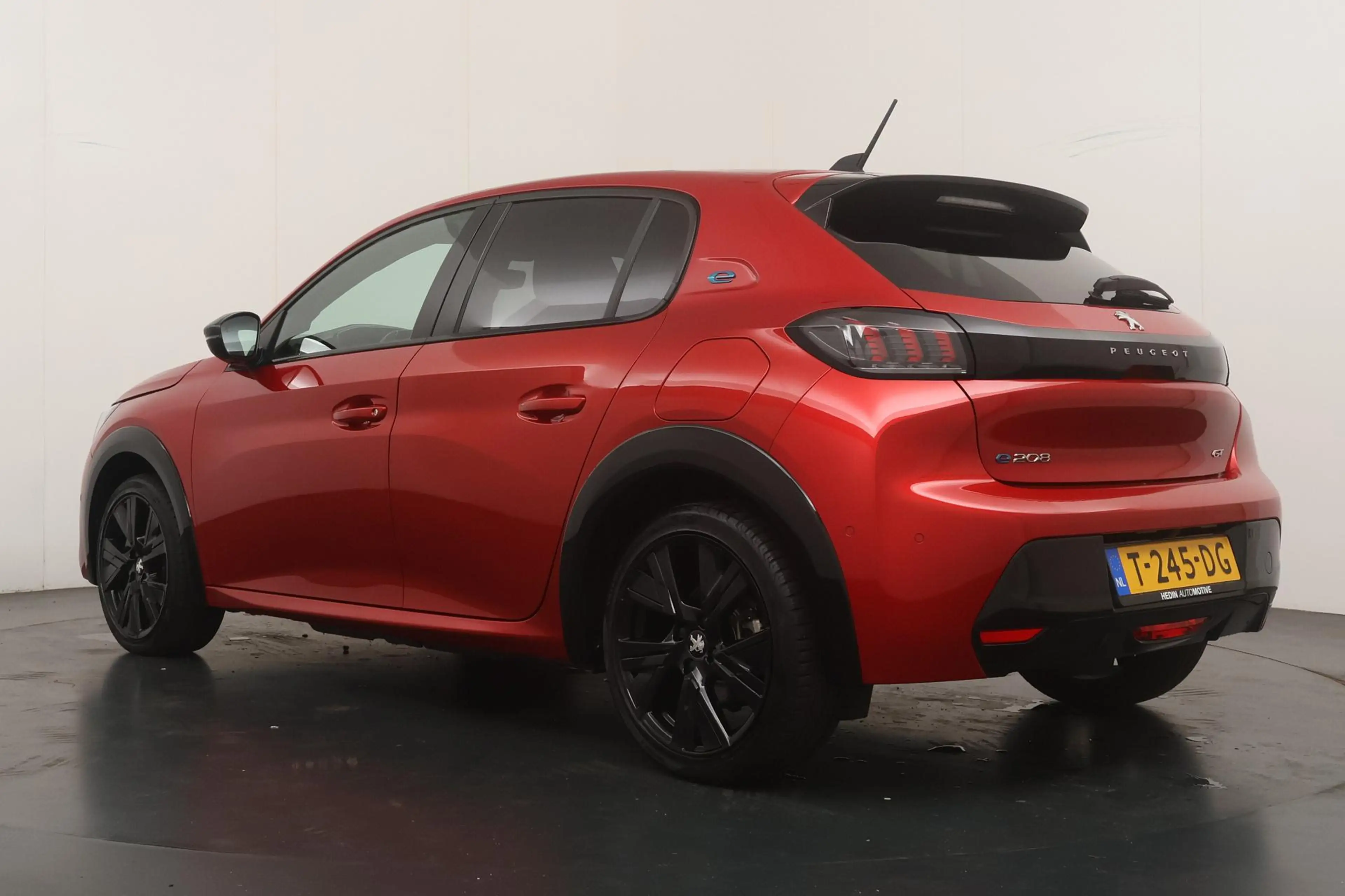 Peugeot 208 GT 136PK 50 kWh | SOH 97% | Navigatie | Panoramada — photo 11