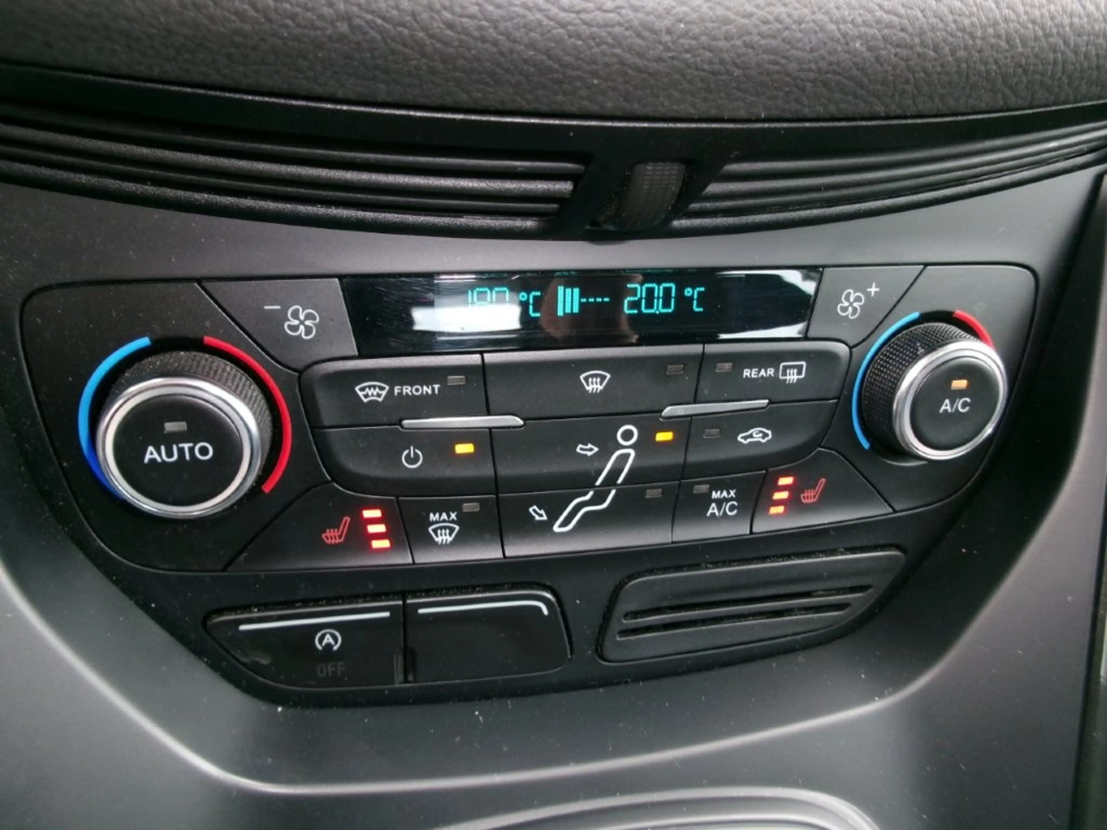Ford Grand C-Max Grand C-MAX Titanium 2,0TDCi Powershift !!! EXTRAS !!! TOPGEBRAUCHTER !!! — photo 12