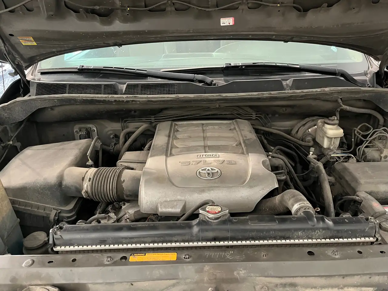 Toyota Tundra снимка Toyota Tundra