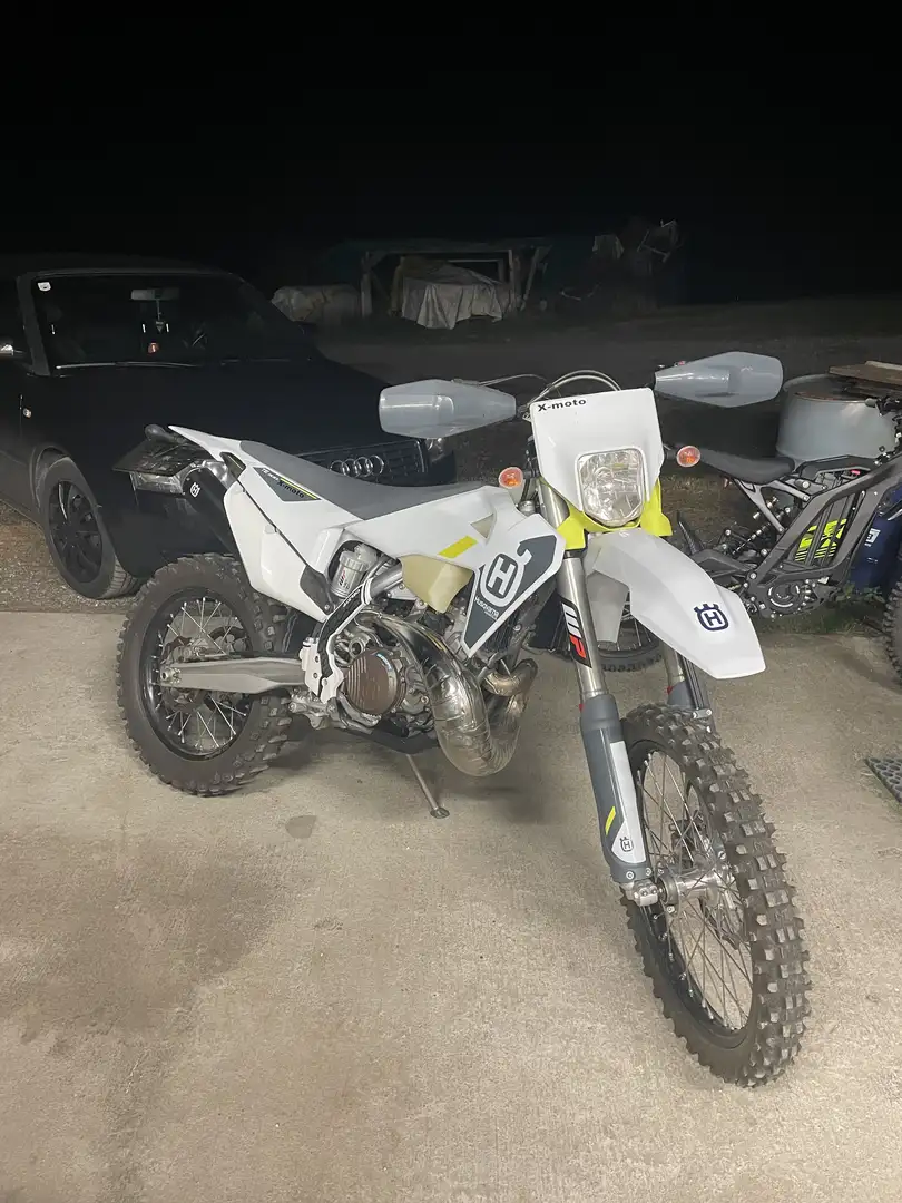 Husqvarna TE 300 - 1