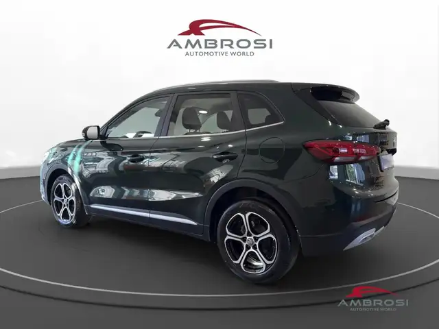 MG ZS view 3