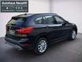 BMW X1 sDrive 18 d Advantage Schwarz - thumbnail 3