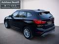 BMW X1 sDrive 18 d Advantage Schwarz - thumbnail 4