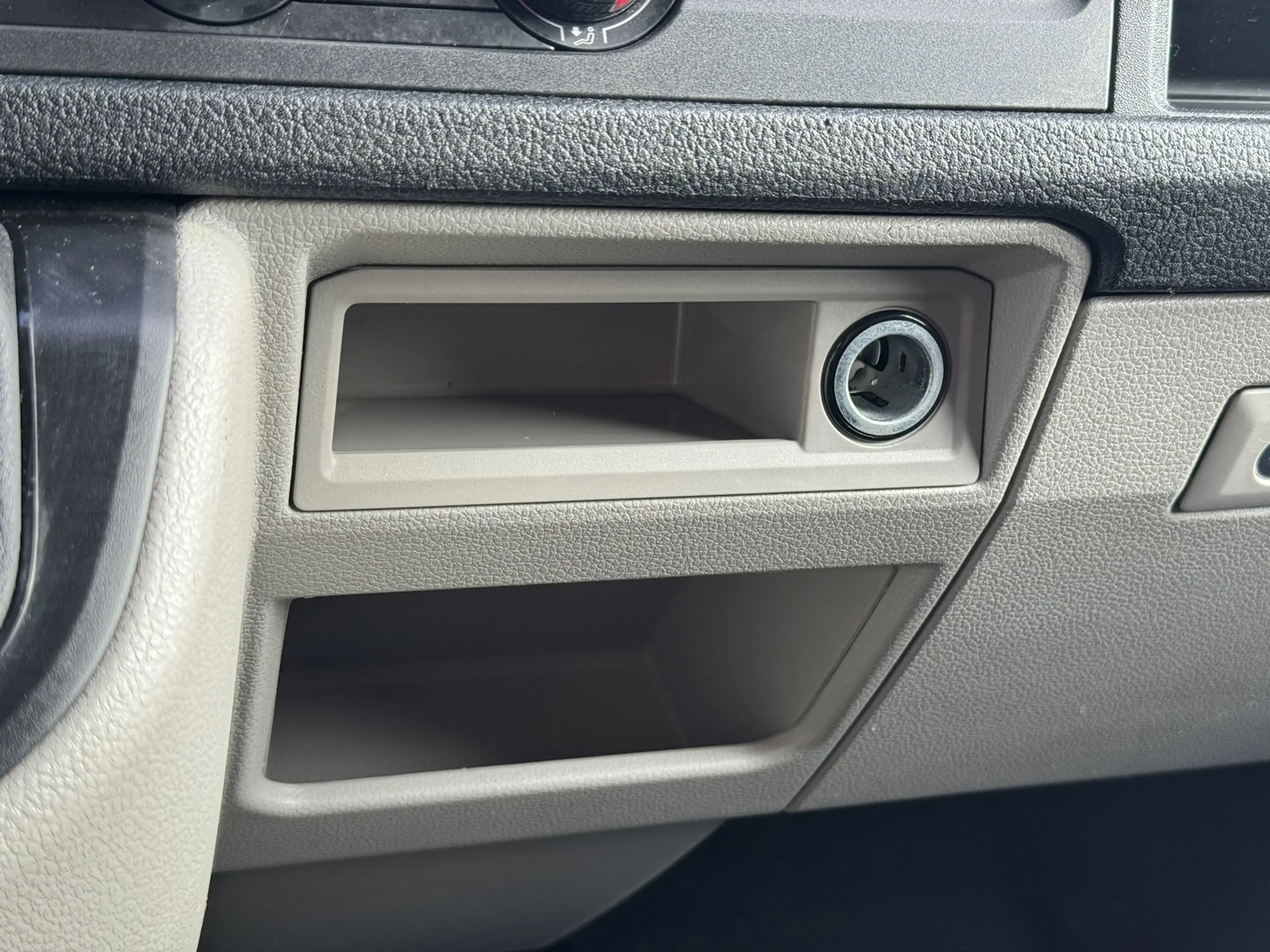 Volkswagen Transporter 2.0 TDI L1H1 Airco Camera Trekhaak Imperiaal Laadr — photo 25