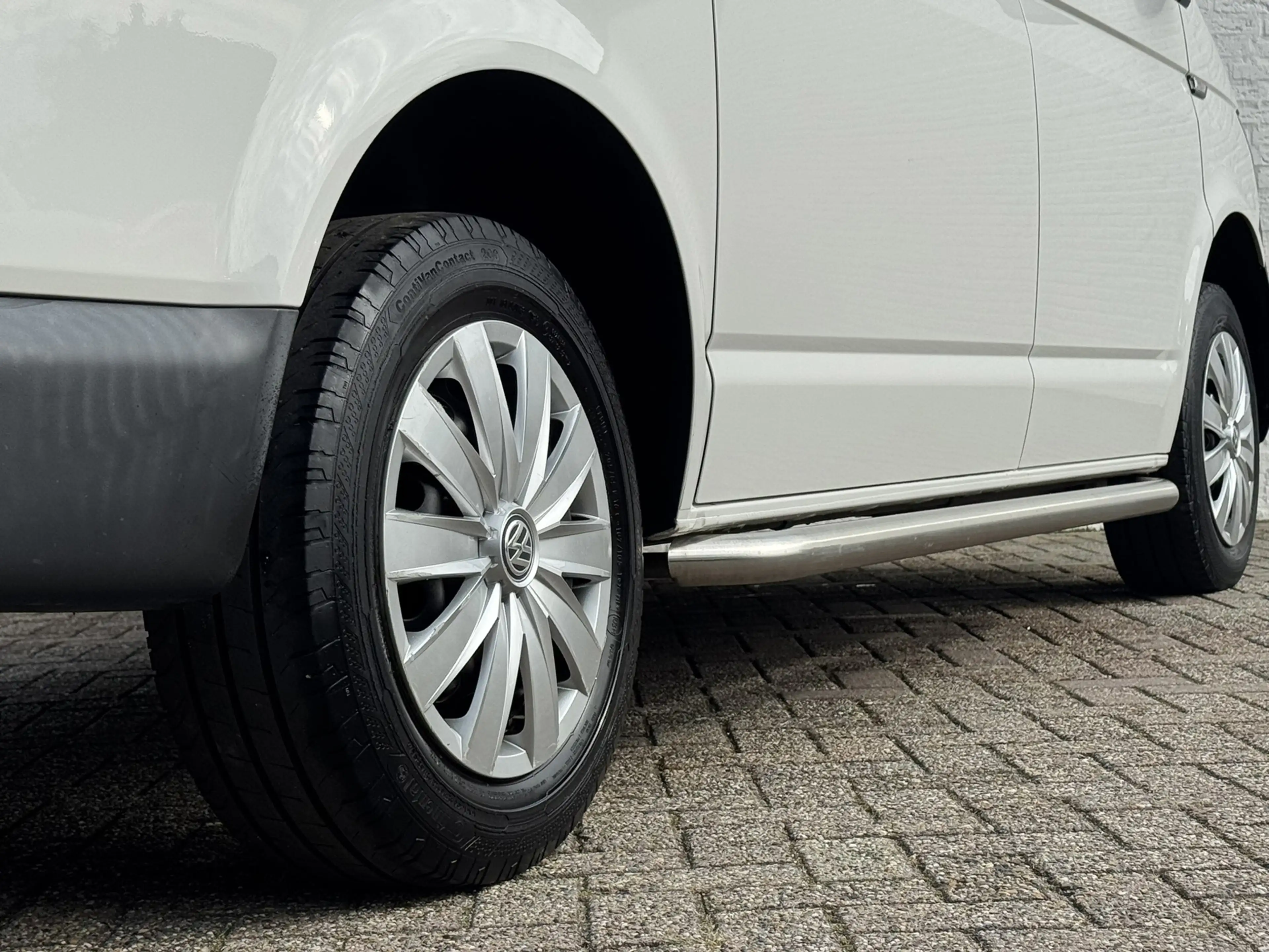 Volkswagen Transporter 2.0 TDI L1H1 Airco Camera Trekhaak Imperiaal Laadr — photo 16