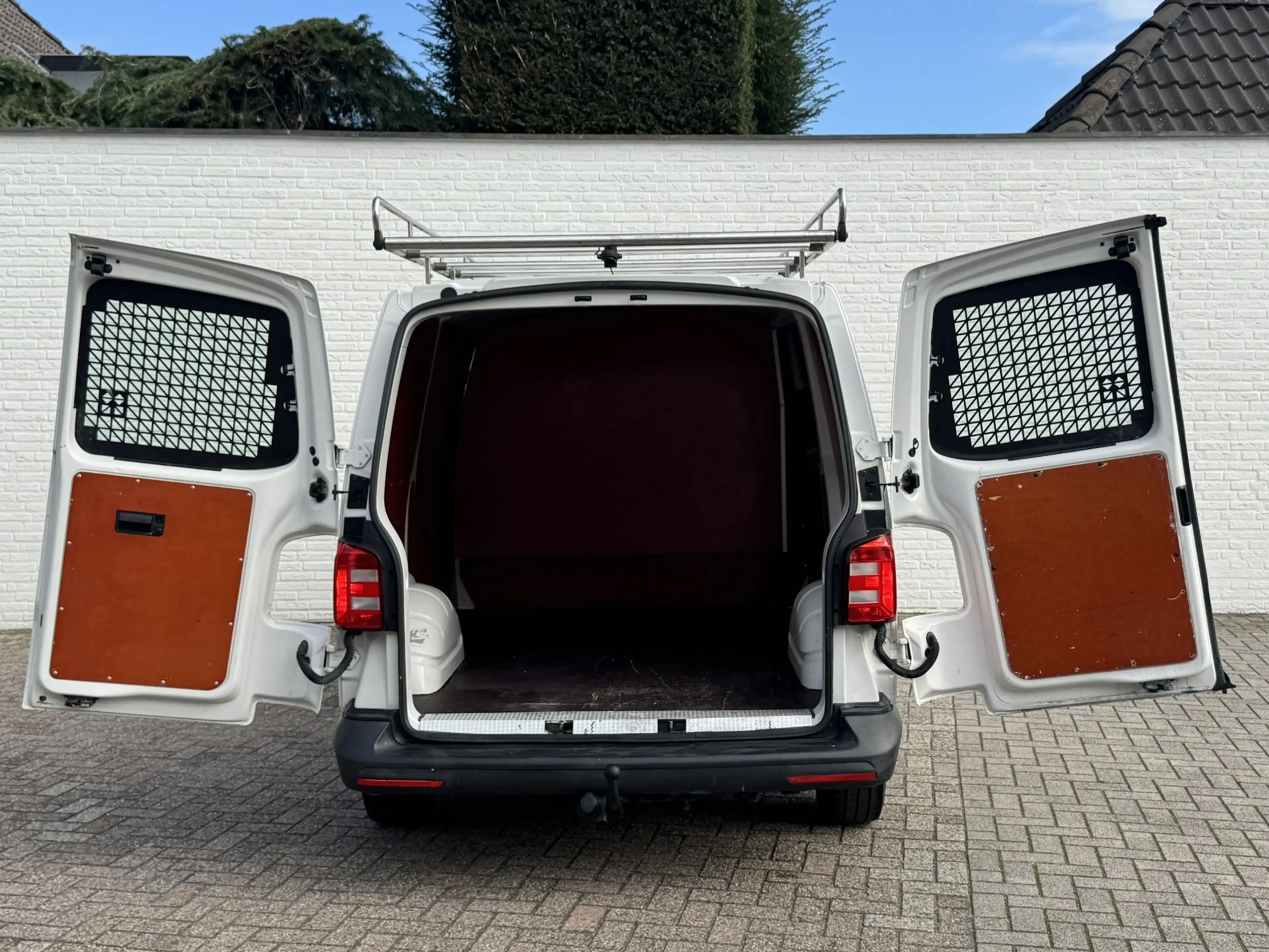 Volkswagen Transporter 2.0 TDI L1H1 Airco Camera Trekhaak Imperiaal Laadr — photo 2