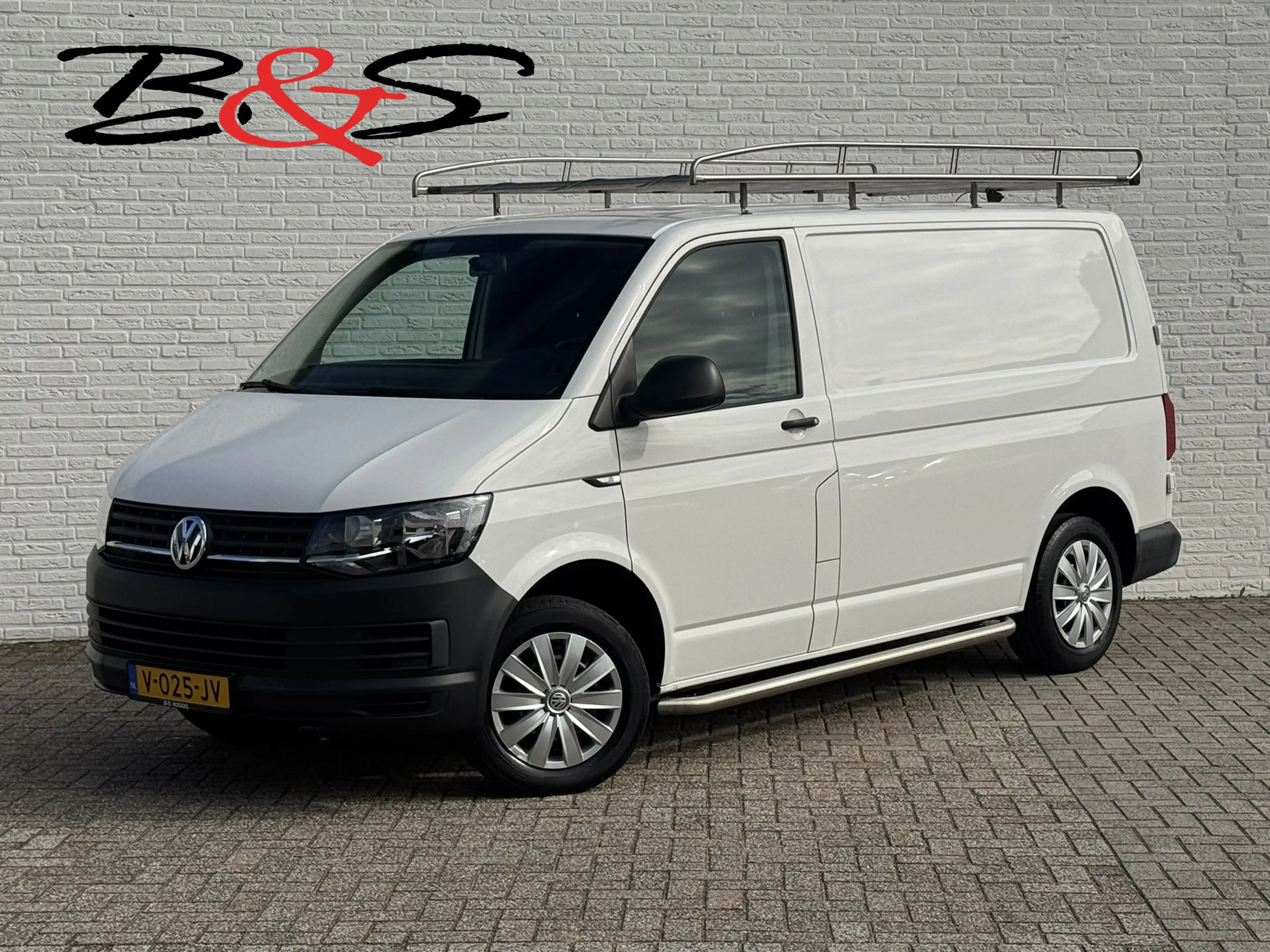 Volkswagen Transporter 2.0 TDI L1H1 Airco Camera Trekhaak Imperiaal Laadr