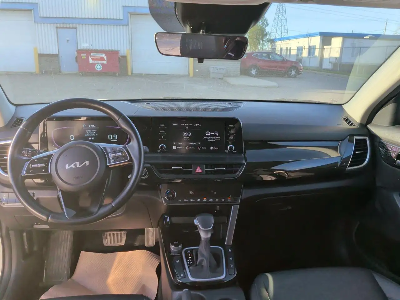 Kia Seltos снимка Kia Seltos