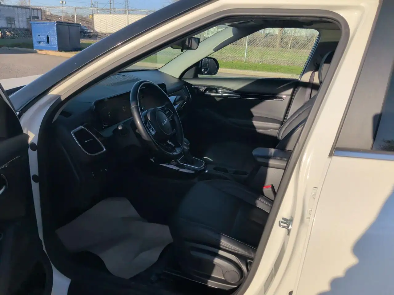 Kia Seltos снимка Kia Seltos