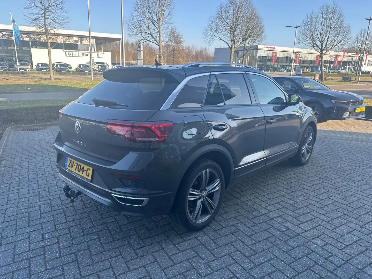 Volkswagen T-Roc 1.5 TSI 150pk 7-DSG T Sport Business R Bruin - 2