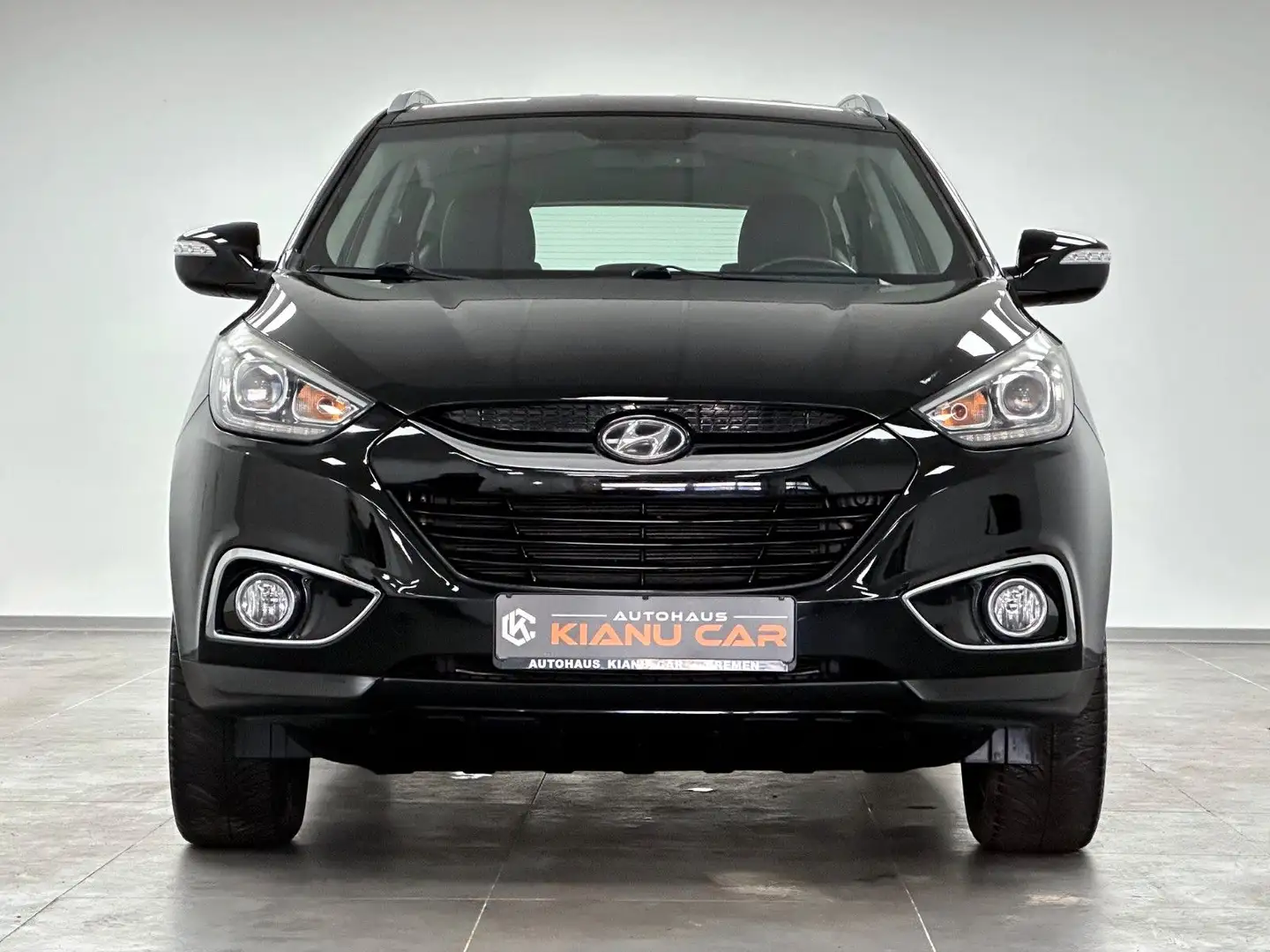 Hyundai iX35 .NAVI.AHK.TMP.KLIMAAUTOMATIK.SHZ.ALLRAD Schwarz - 2