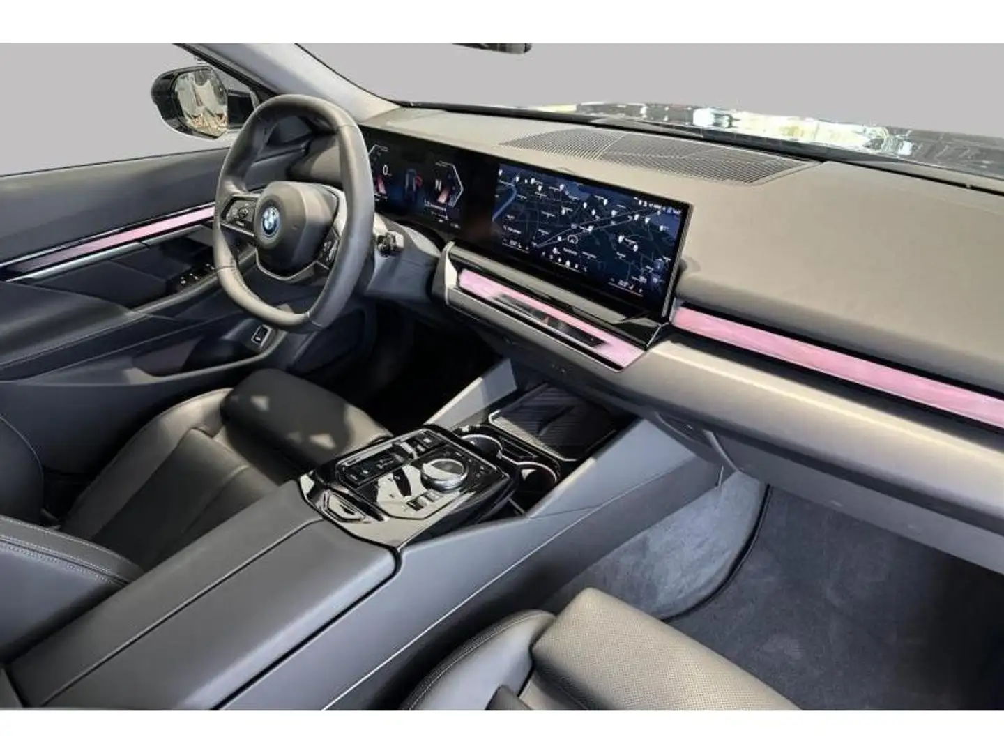 BMW i5 Touring eDrive40 Zwart - 2