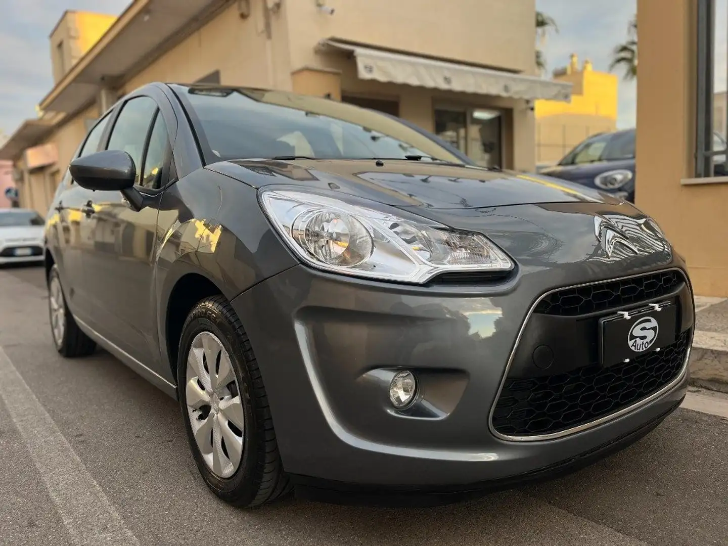 Citroen C3 1.4 HDi 70 Seduction Gris - 2