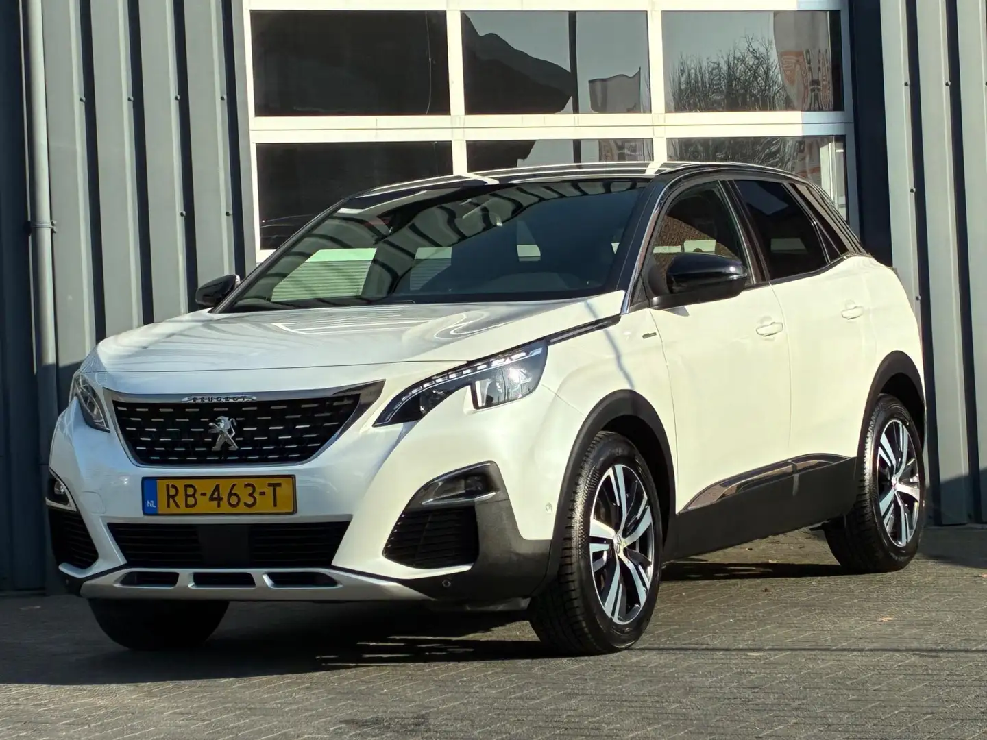 Peugeot 3008 1.6 e-THP GT Line Automaat Navi Camera Trekhaak Blanc - 1