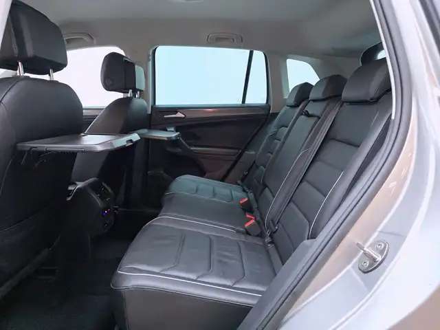 Volkswagen Tiguan view 13