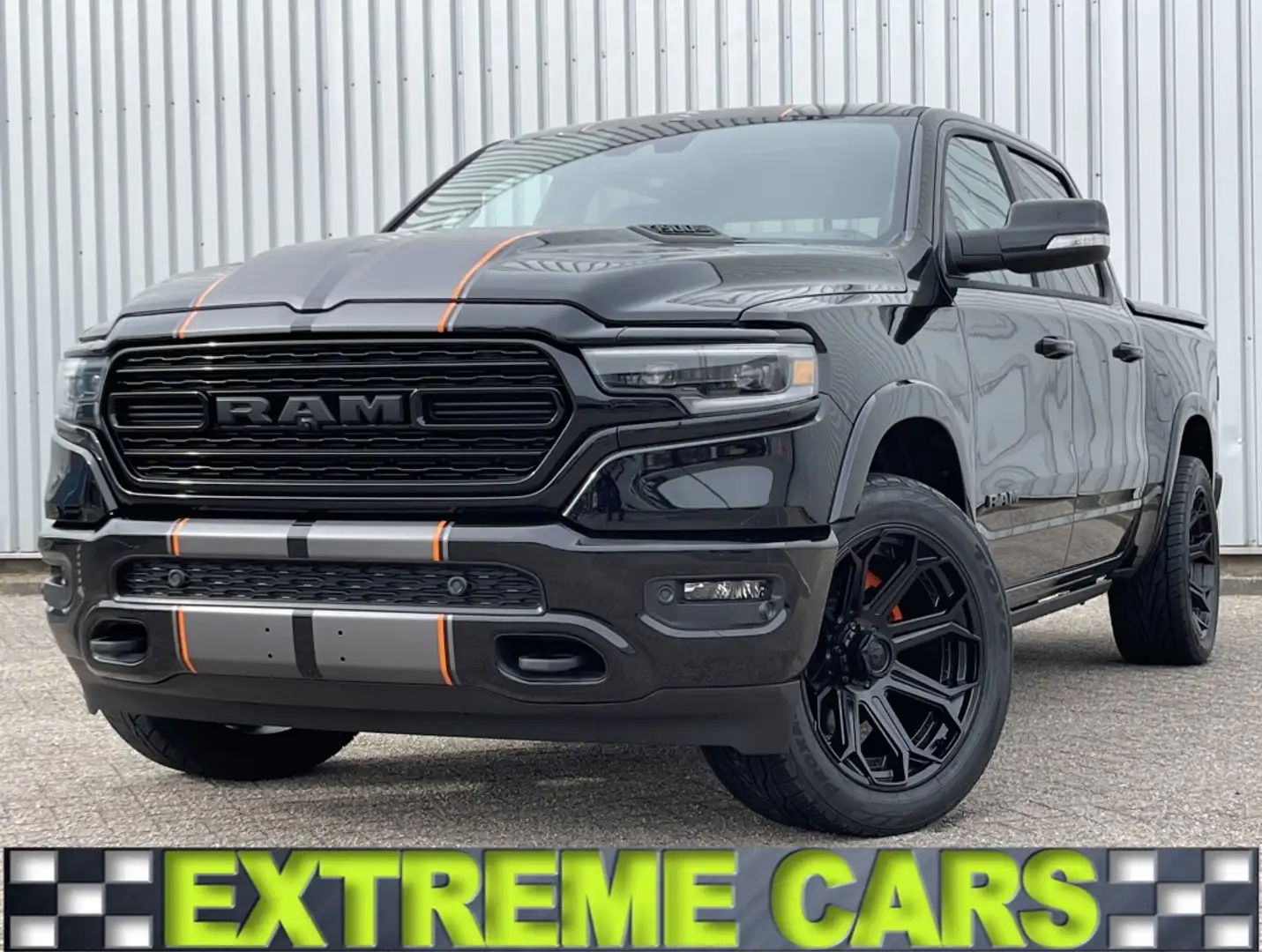 Dodge RAM 1500 pick up 4x4 Crew Cab Limited Black Pack Zwart - 1