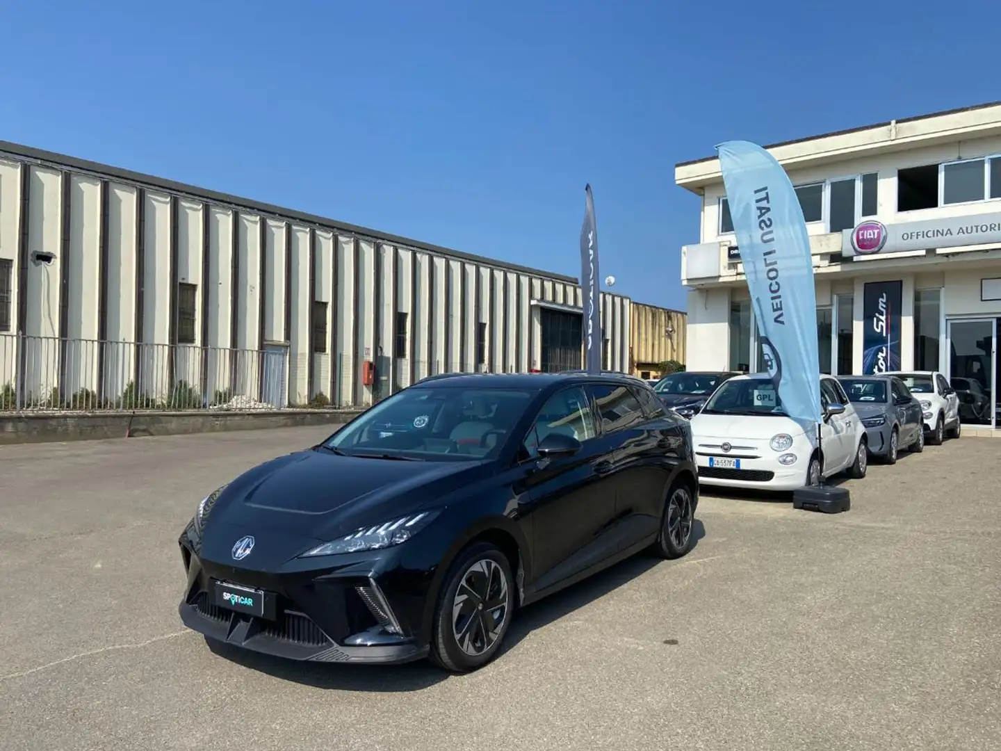 MG MG4 *PROMO* Comfort 64 KWh Czarny - 1