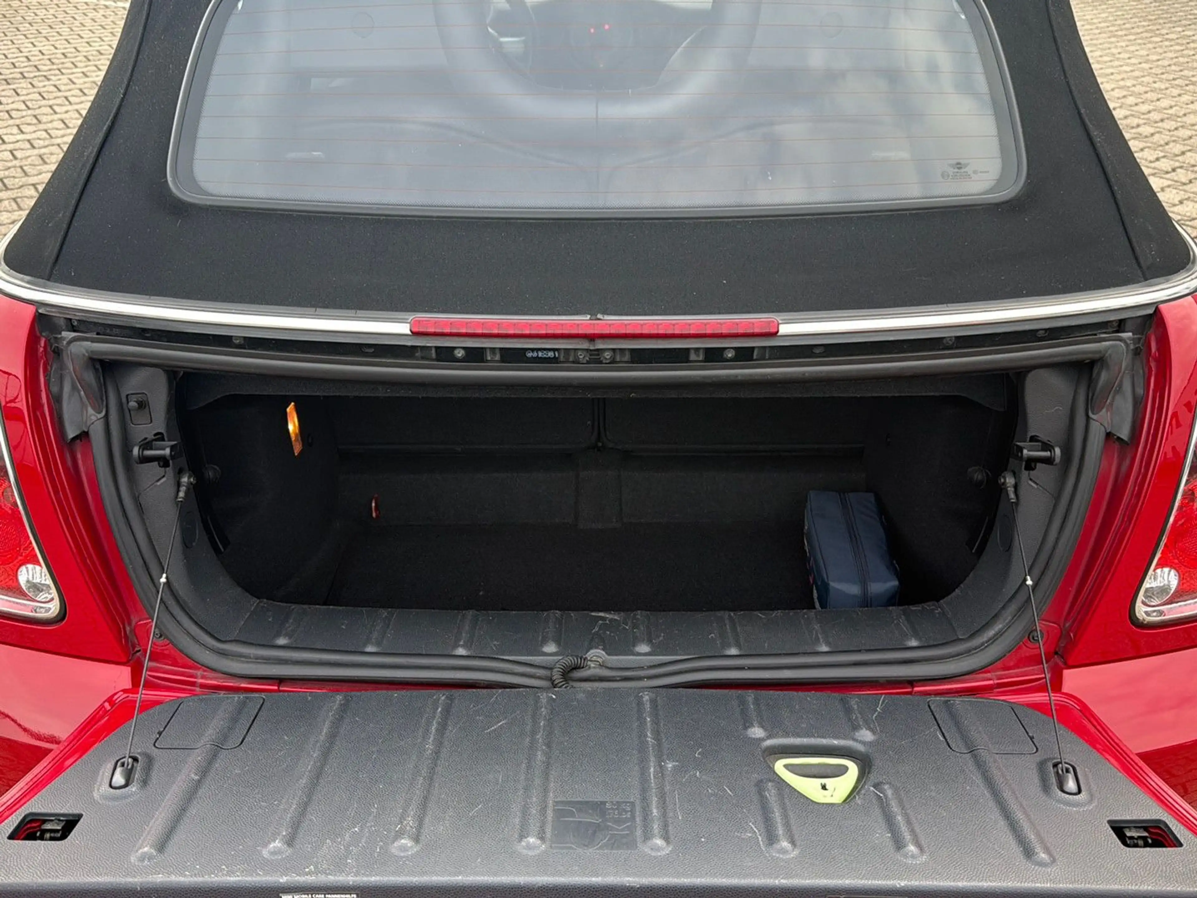 MINI Cooper Cabrio — photo 14