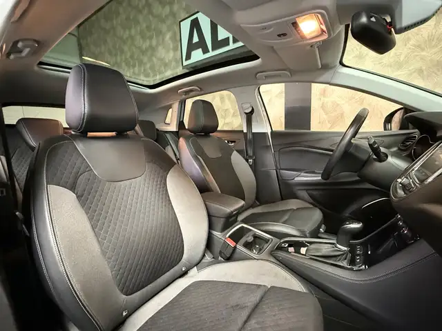 Opel Grandland X view 13