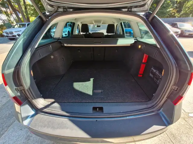 Skoda Octavia view 14