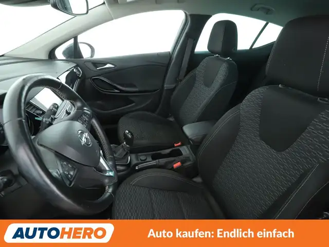 Opel Astra view 10