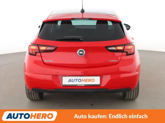 Opel Astra view 5