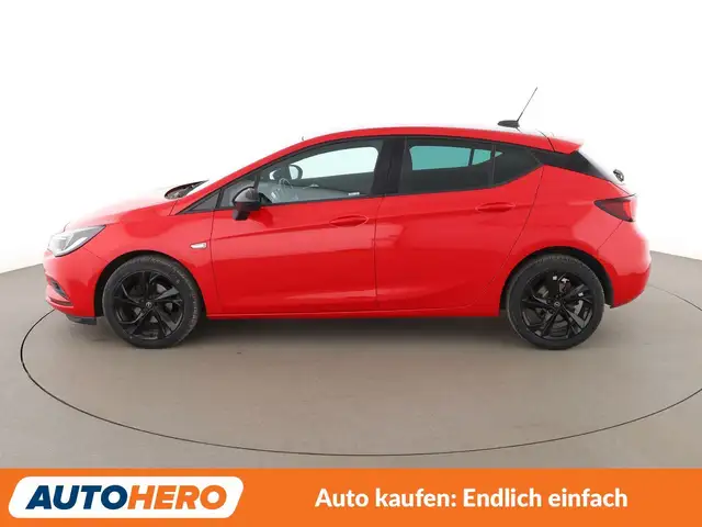 Opel Astra view 3