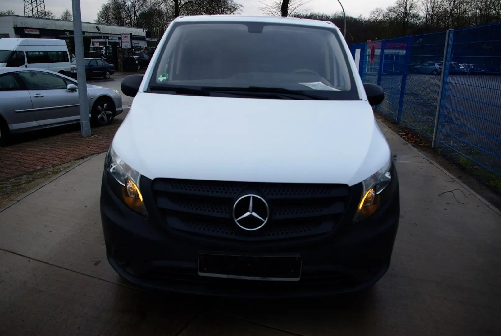 Mercedes-Benz Vito Kasten 109/110/ CDI WORKER FWD kompa Weiß - 1