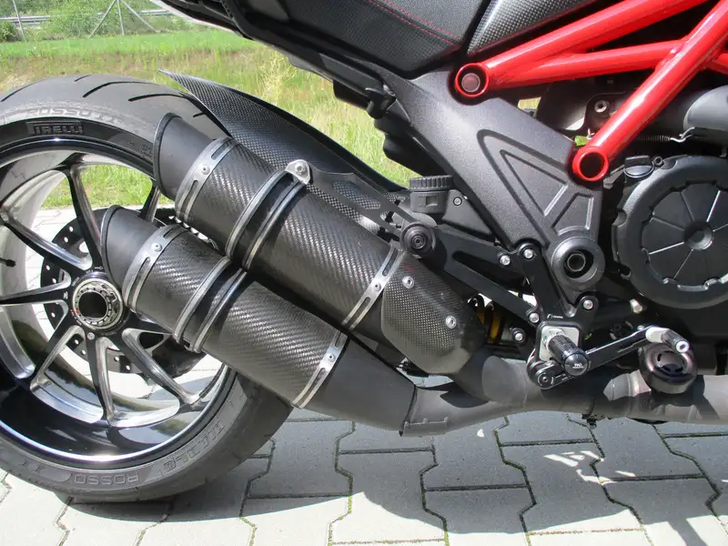 Ducati Diavel - foto 6