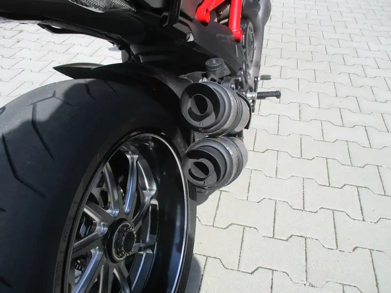Ducati Diavel - foto 7