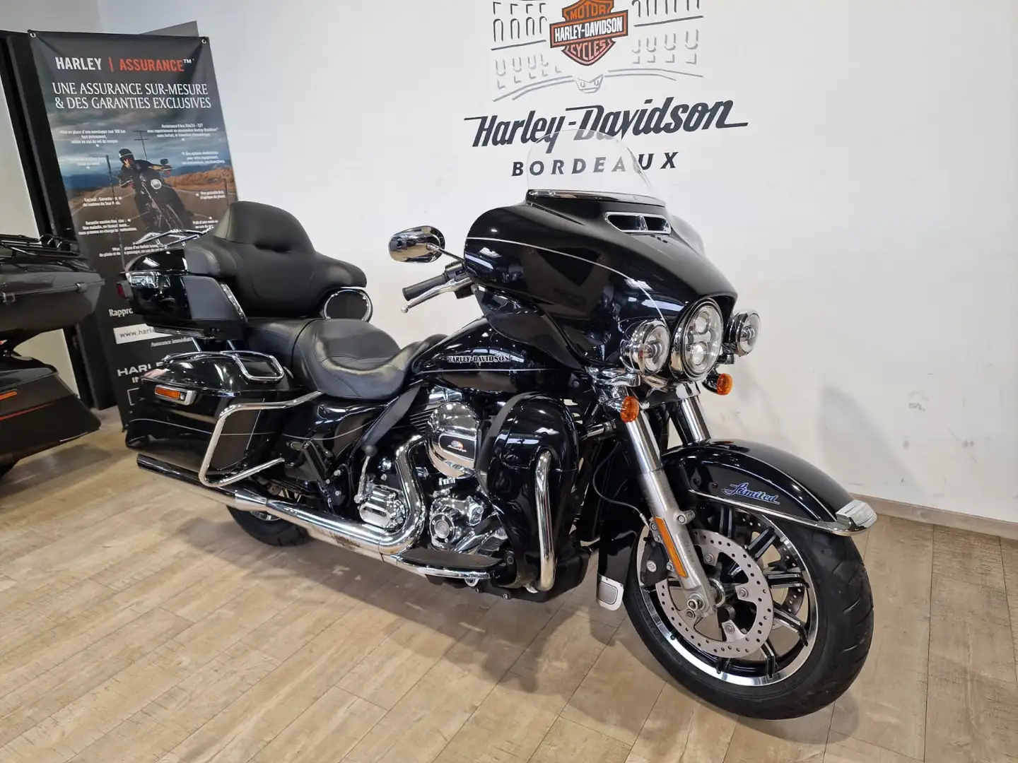 Harley-Davidson Electra Glide Negru - 2