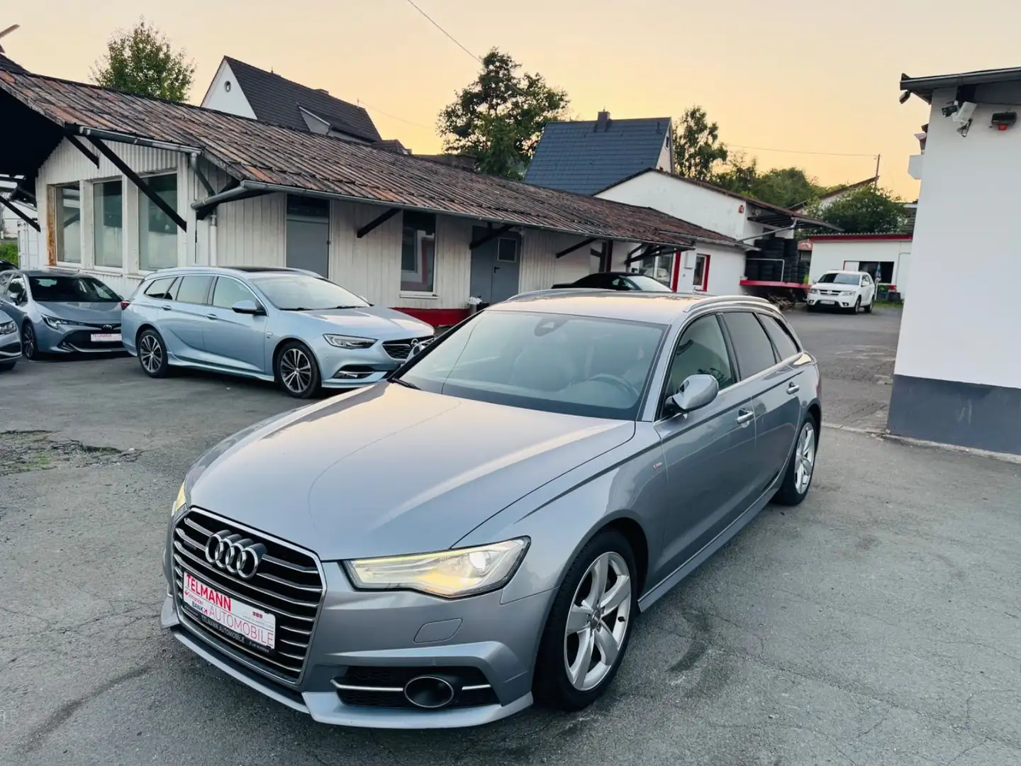 Audi A6 Avant 3.0 TDI clean diesel quattro/ Grau - 1