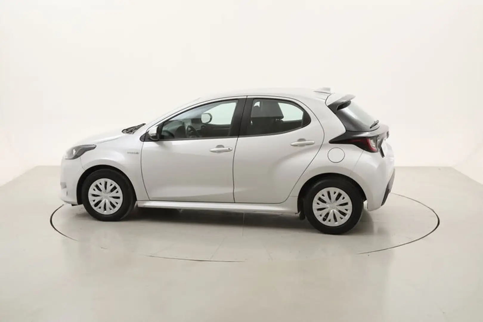 Toyota Yaris Hybrid Business 1.5 Full Hybrid 116CV Argento - 2