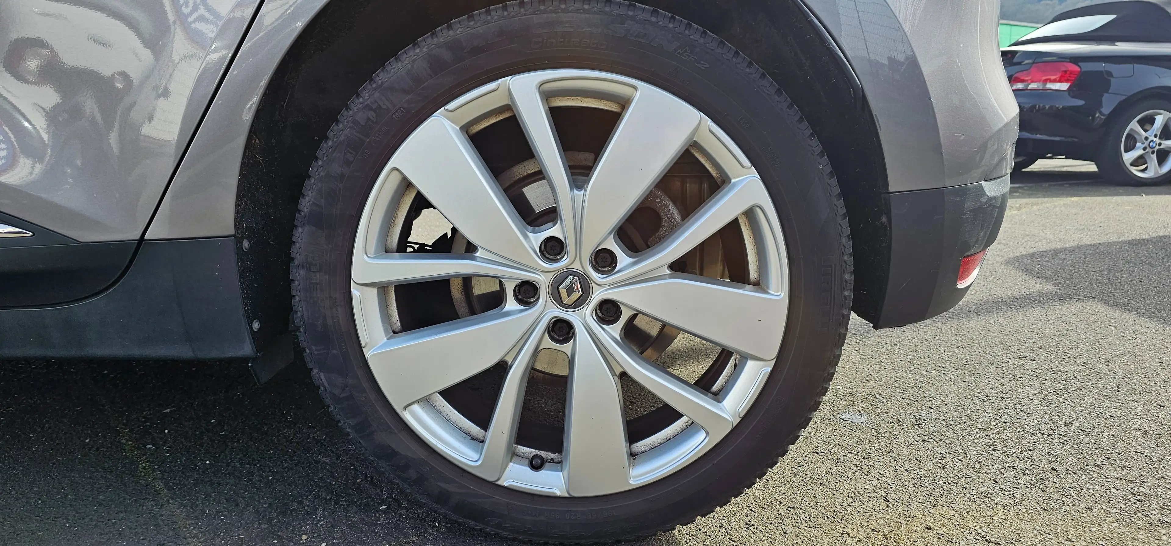 Renault Scenic Limited — photo 9