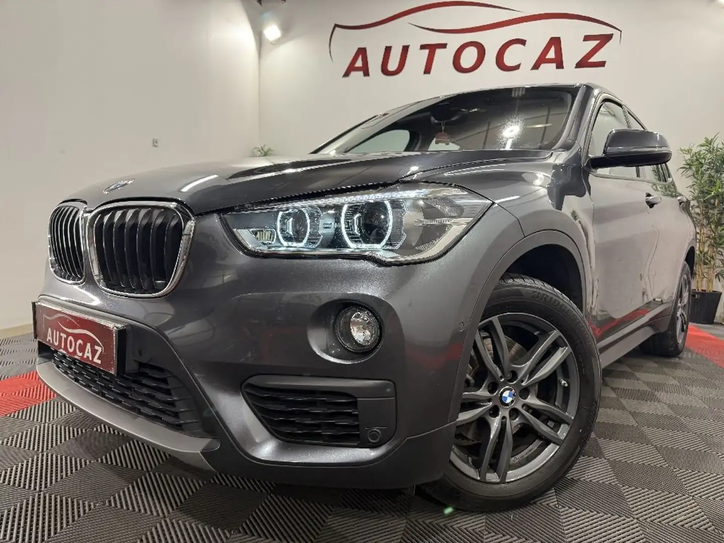 BMW X1 F48 sDrive 18i 140ch DKG7 Sport +77000KM Grau - 2
