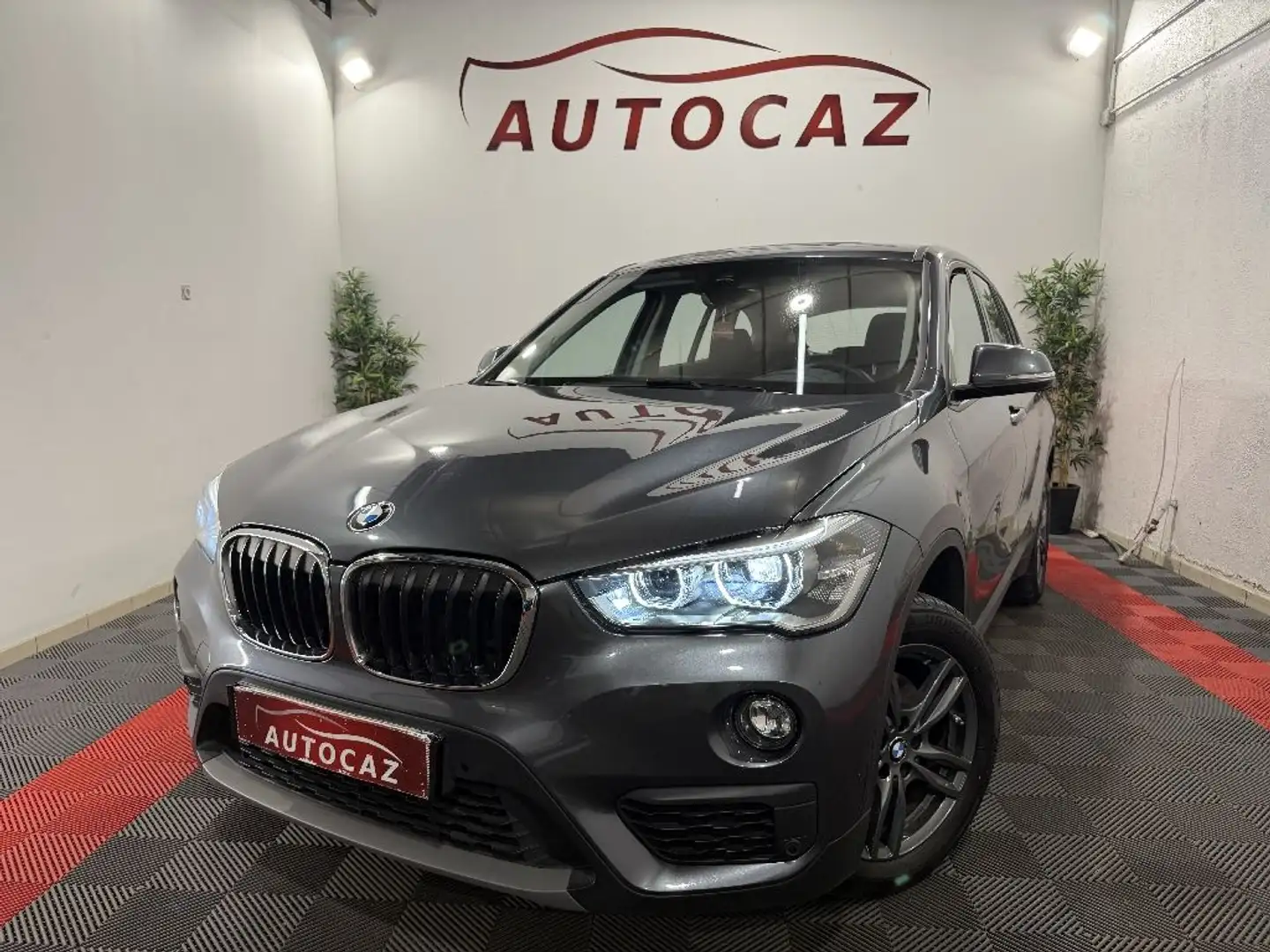 BMW X1 F48 sDrive 18i 140ch DKG7 Sport +77000KM Grau - 1