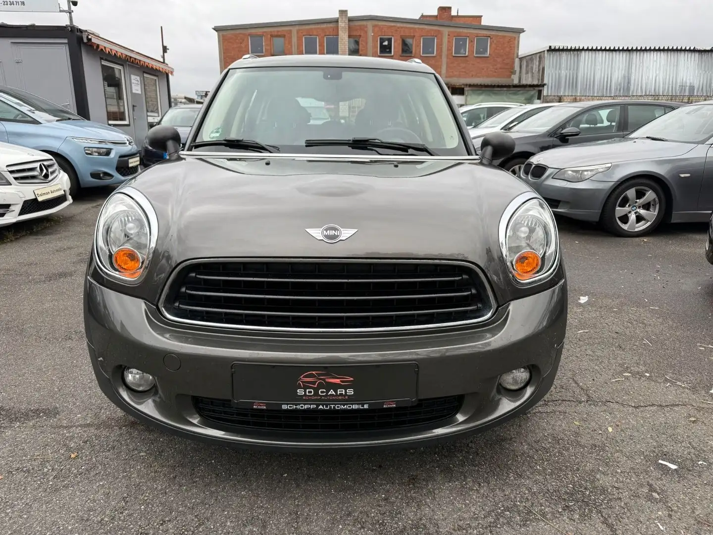 MINI One Countryman PDC/SHZ/AHK Grau - 2