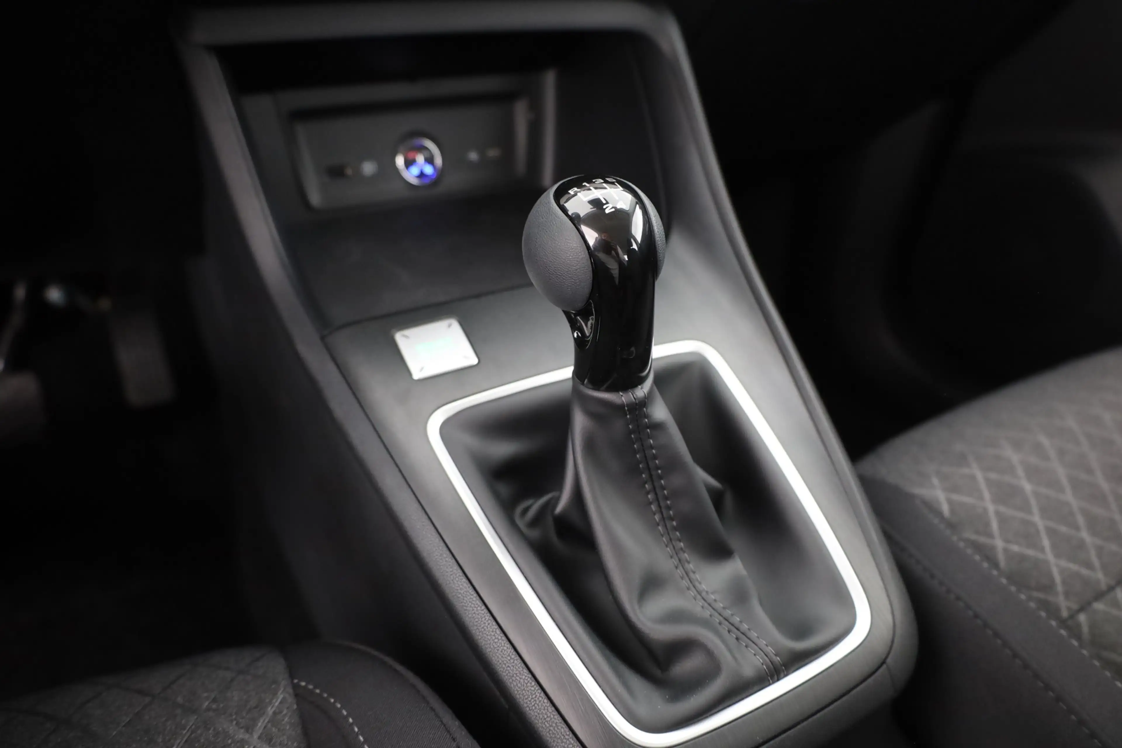 MG ZS 1.5 VTi-Tech Standard Navi Kamera Tempomat — photo 13