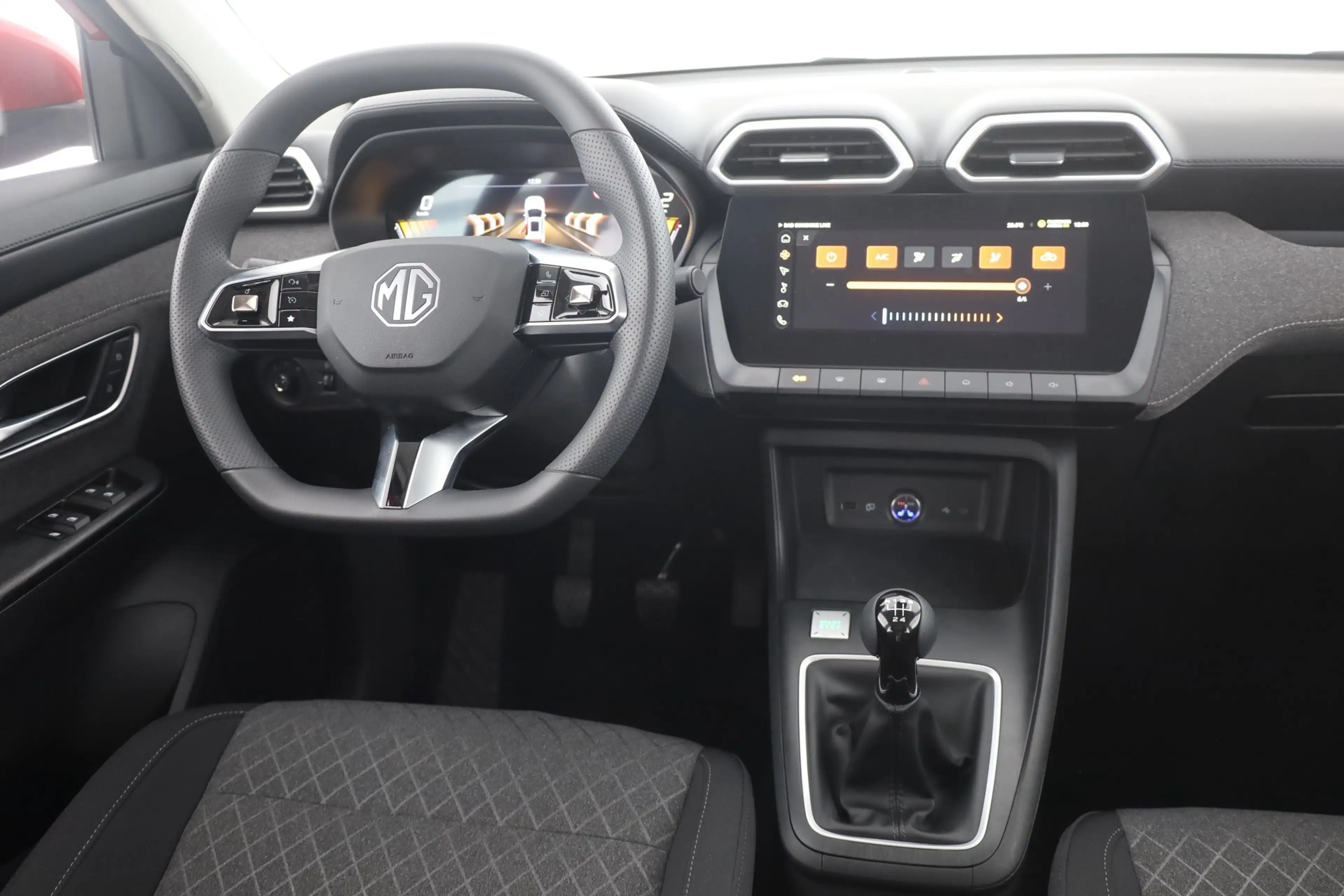 MG ZS 1.5 VTi-Tech Standard Navi Kamera Tempomat — photo 10