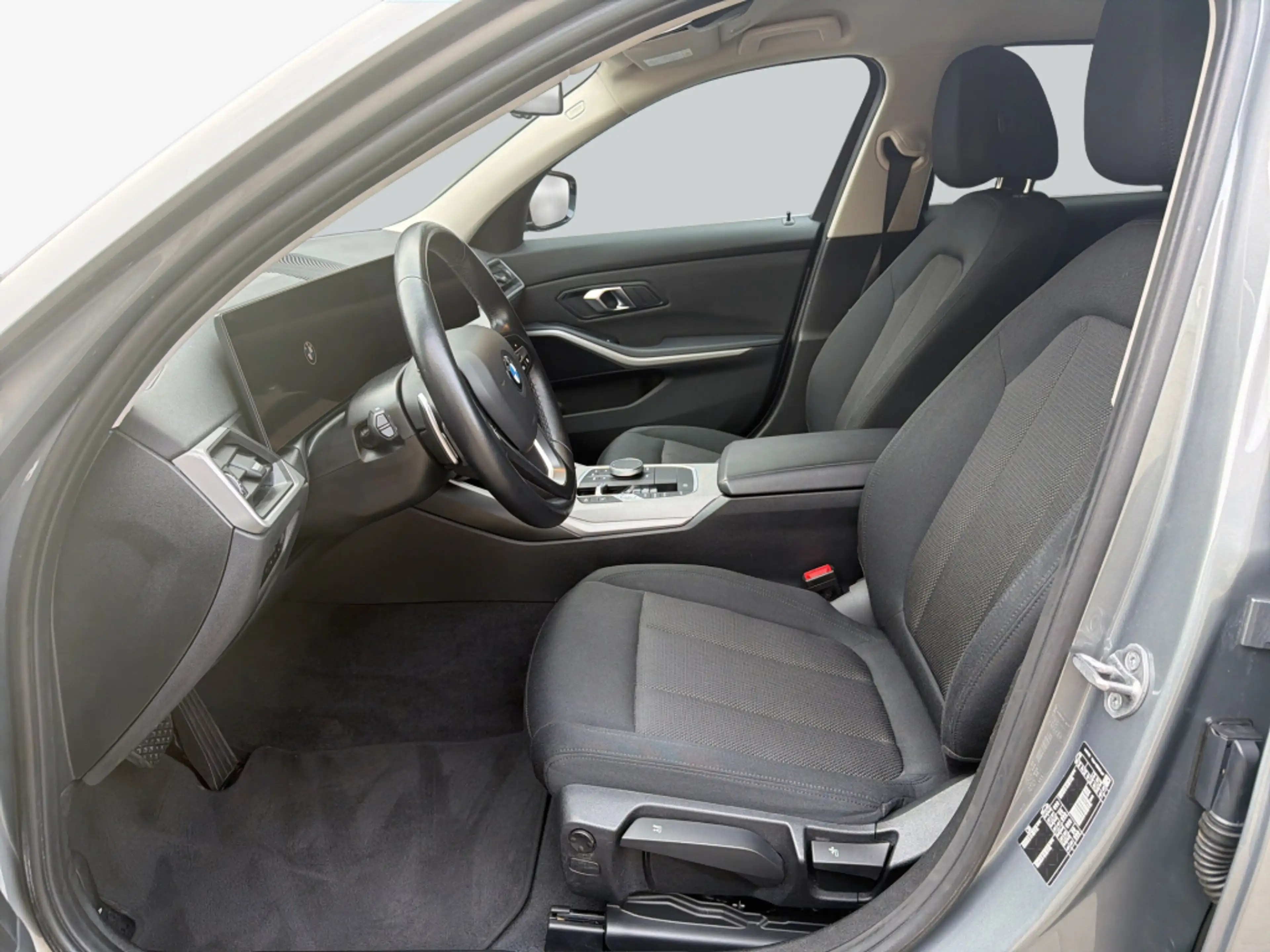 BMW 318 d Touring Aut. Navi Parkassistent Sitzheizung — photo 10