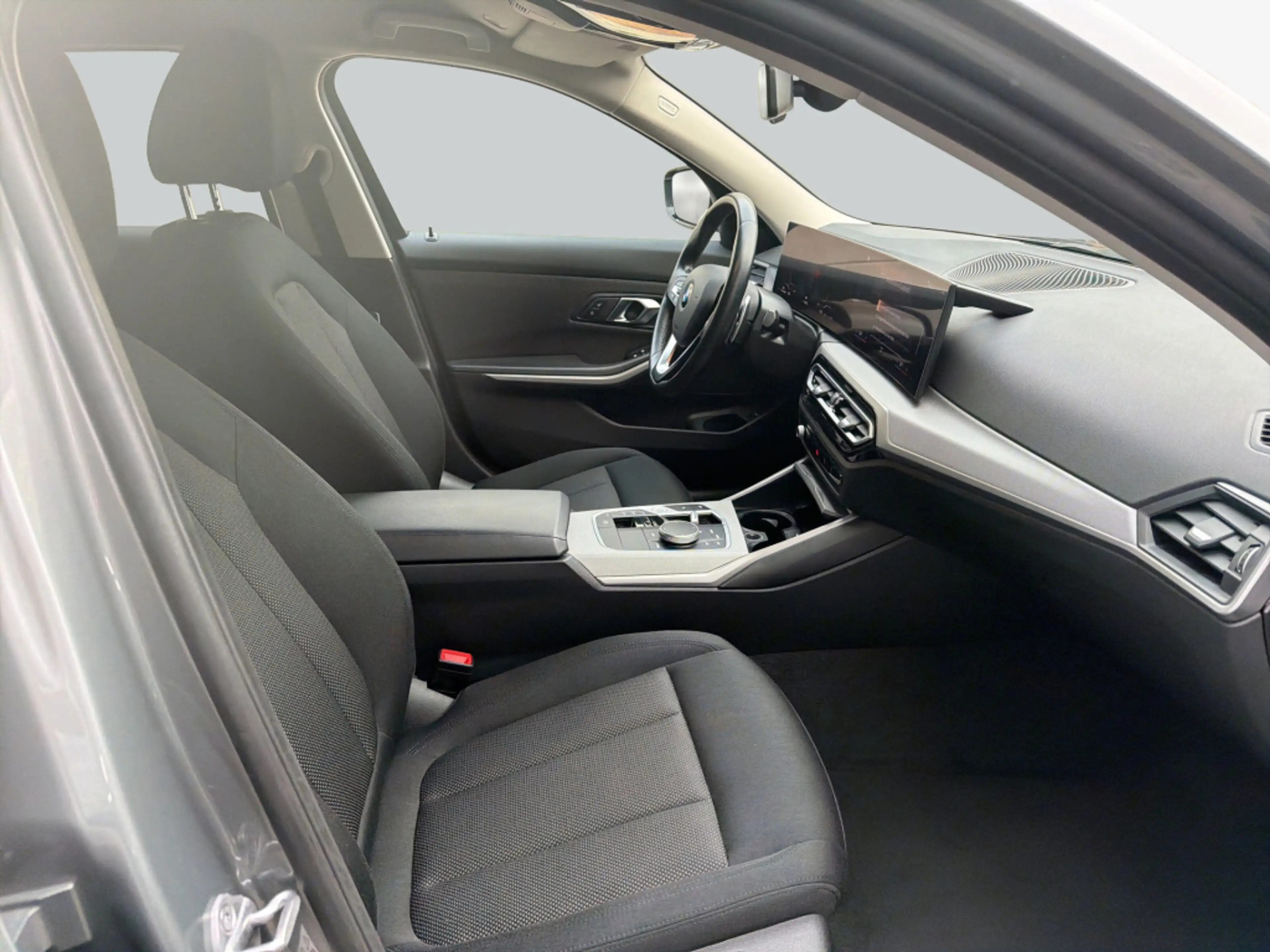 BMW 318 d Touring Aut. Navi Parkassistent Sitzheizung — photo 13