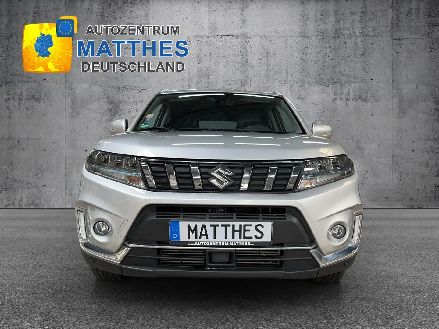Suzuki Vitara Comfort+ 1.4 NAVI SHZ Klimaauto ACC Totwinkel Срібний - 2