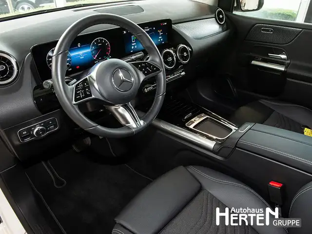 Mercedes-Benz B Class view 8