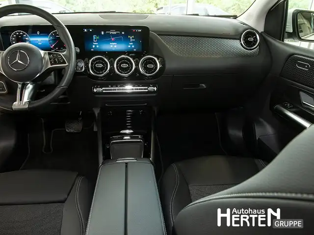 Mercedes-Benz B Class view 10