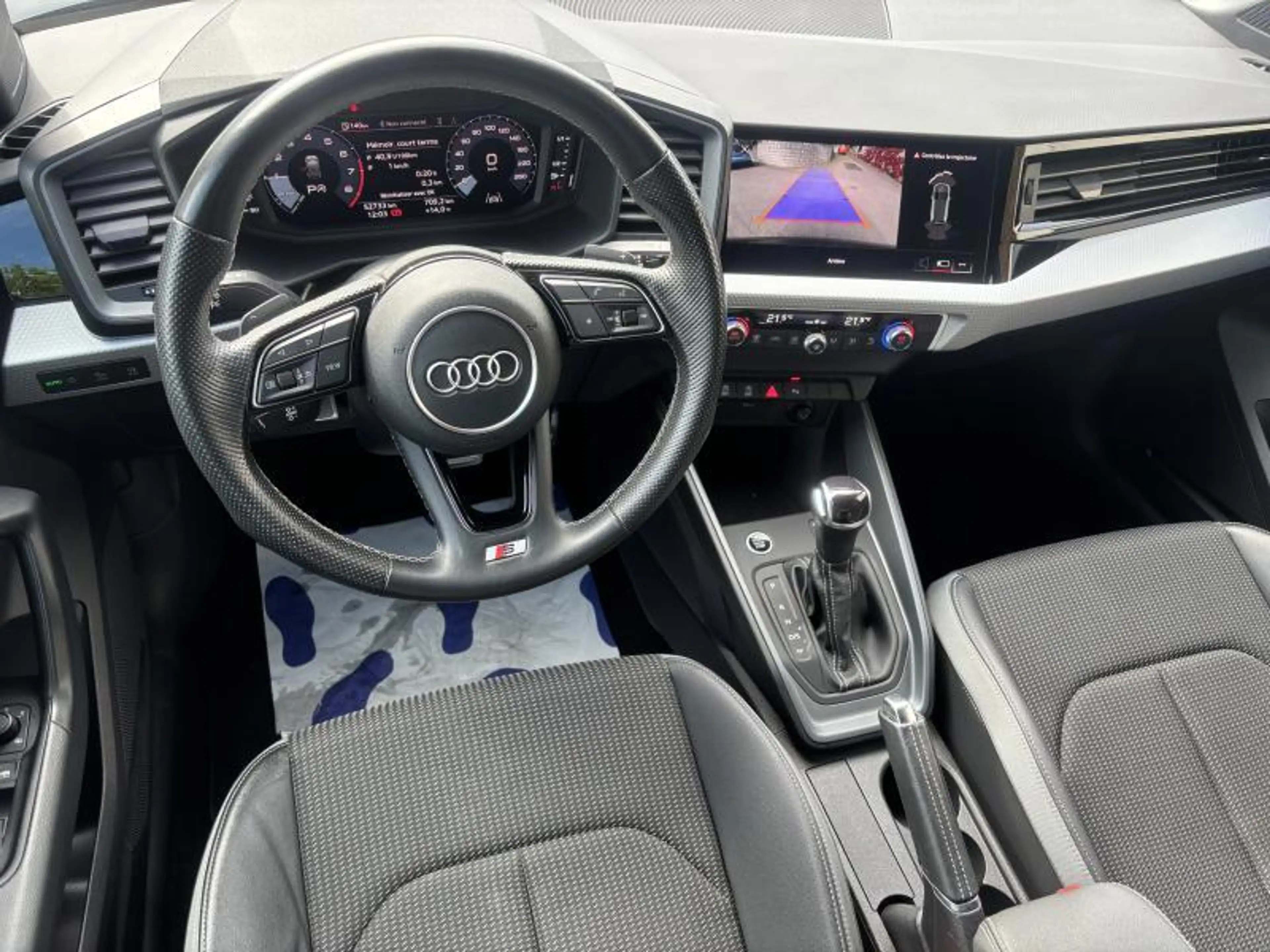 Audi A1 SPORTBACK S-LINE DSG — photo 14