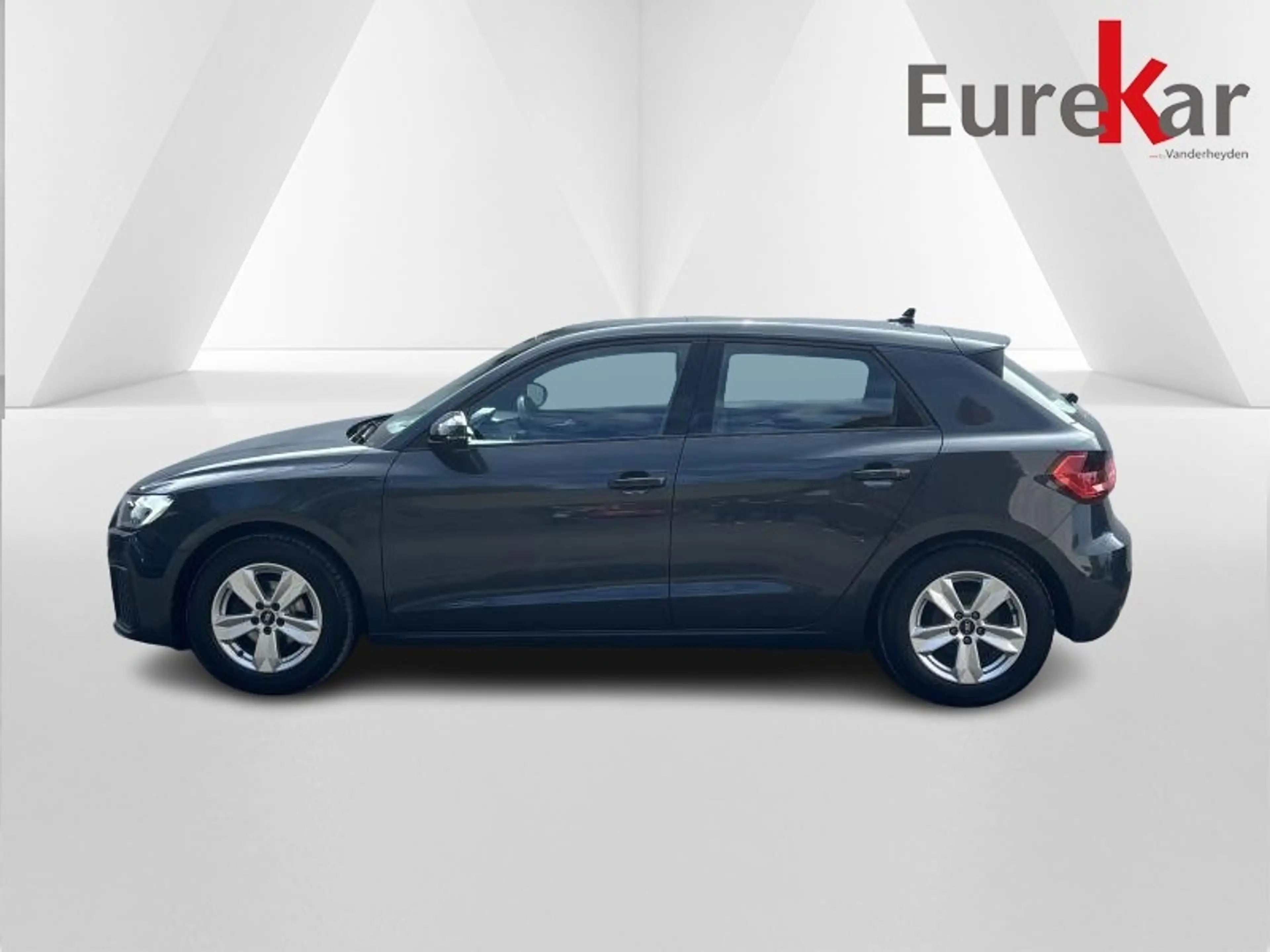 Audi A1 SPORTBACK S-LINE DSG — photo 2