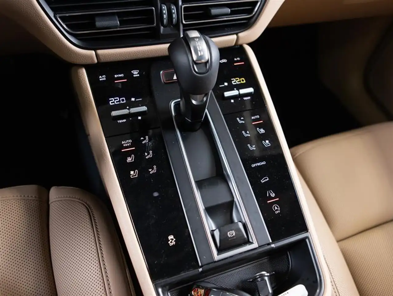 Porsche Macan снимка Porsche Macan